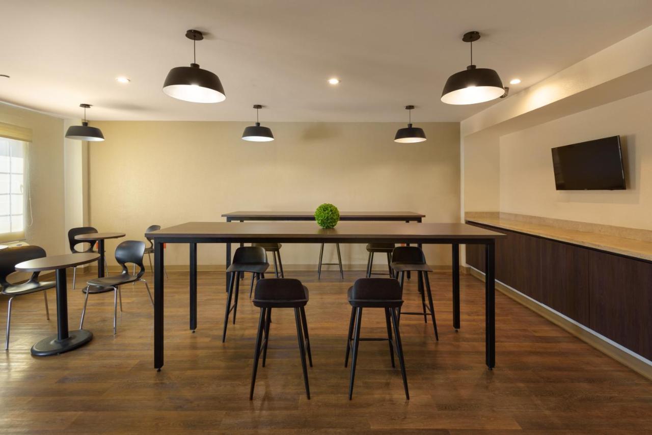 Extended Suites Tijuana Macroplaza Zewnętrze zdjęcie