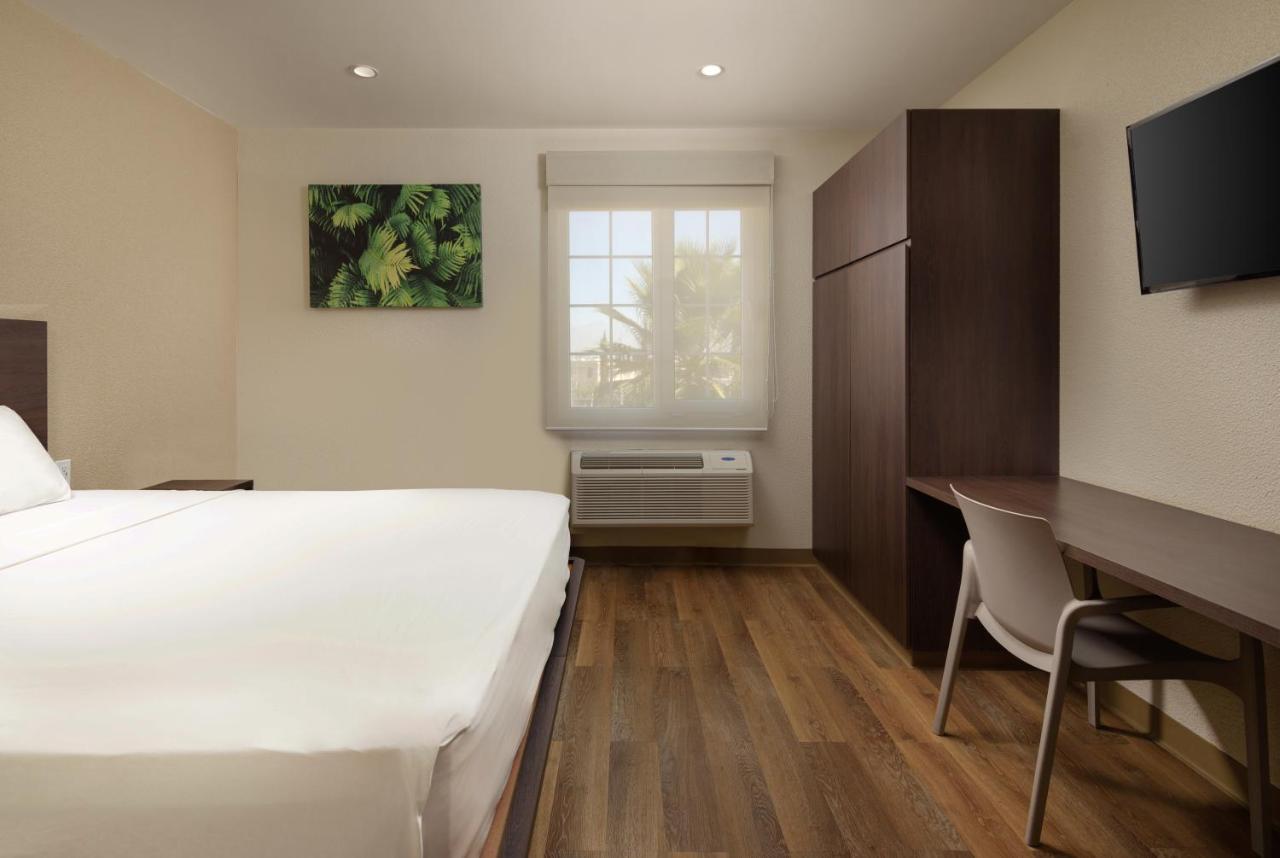 Extended Suites Tijuana Macroplaza Zewnętrze zdjęcie